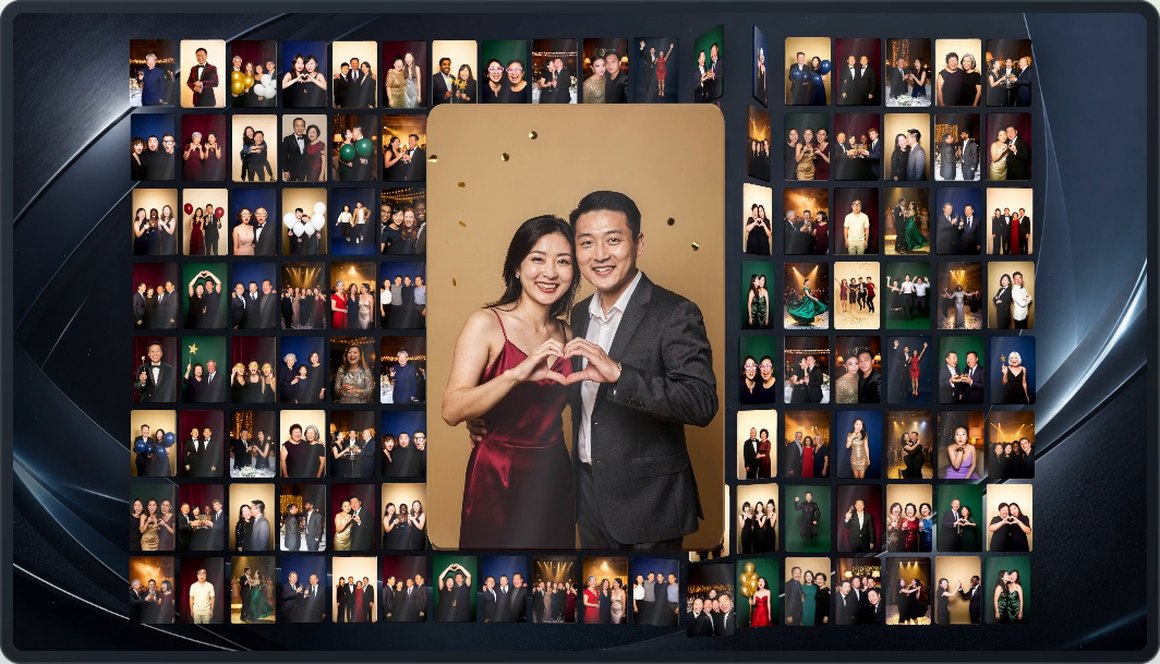 主舞台大屏:新照片飞到中央放大 / Big screen: a new photo in the centre